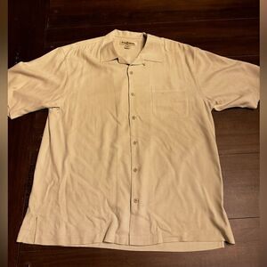 Tommy Bahama men’s shirt- Large.